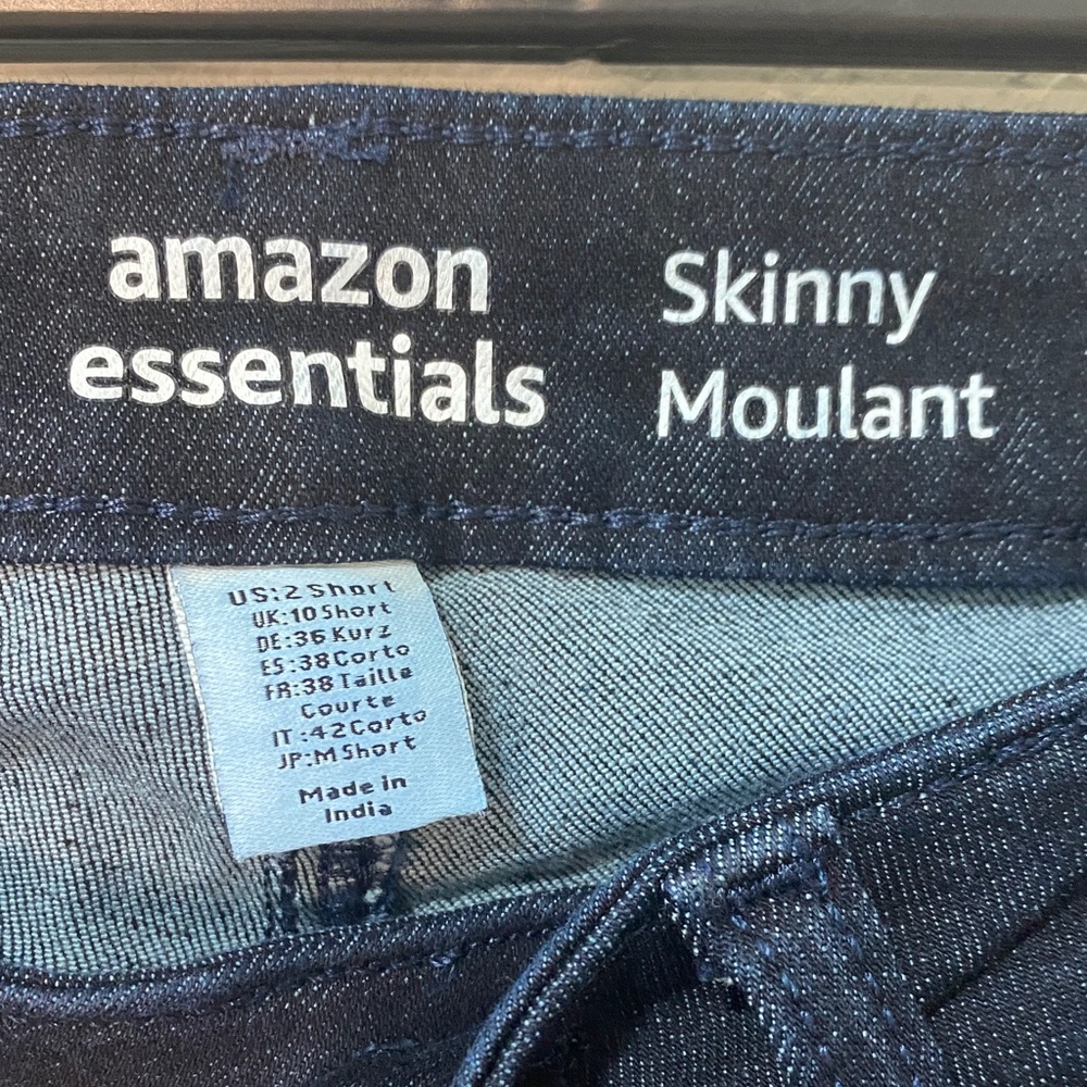 Women’s Mid Rise Stretchy Skinny Jeans 2 Short - Picture 2 of 7